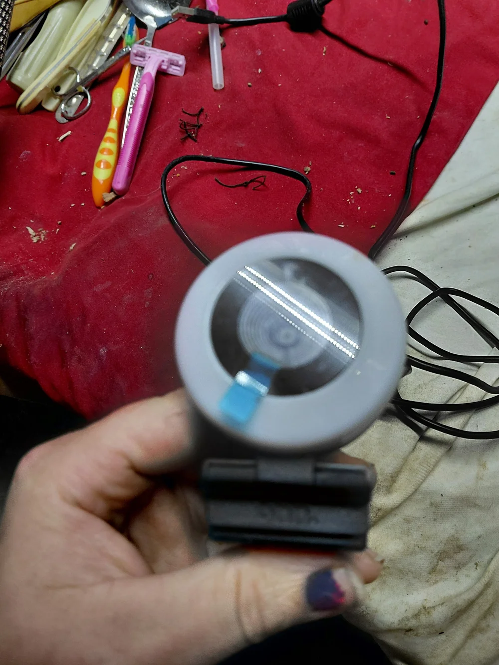 onn. USB Webcam with Built-In Ring Light - White & Black